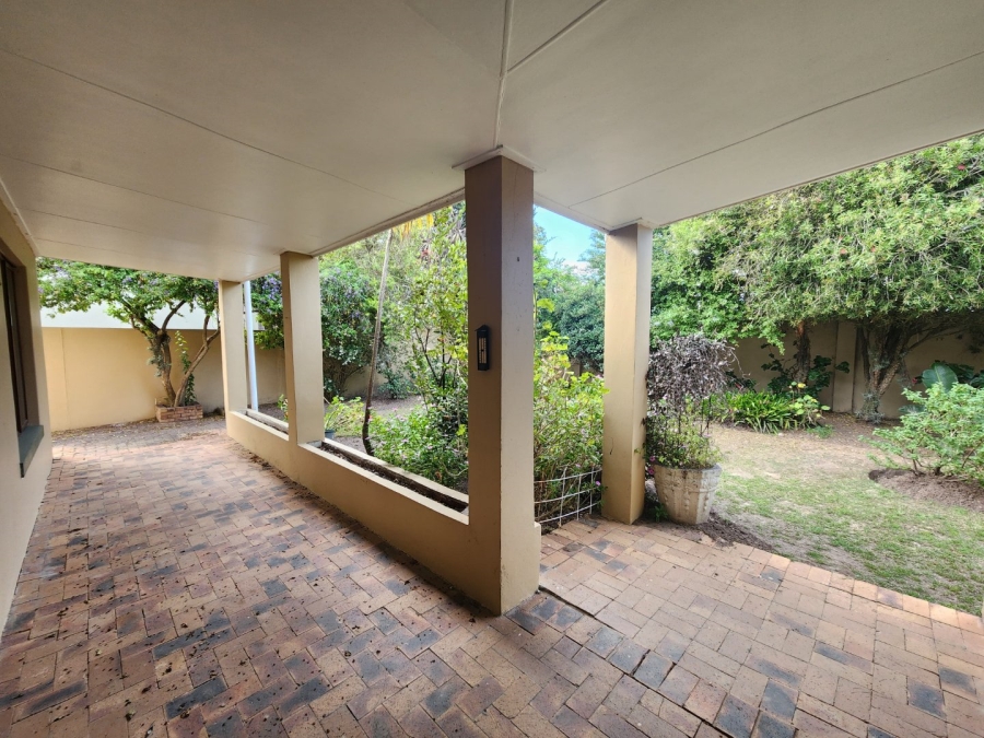 2 Bedroom Property for Sale in King George Park Western Cape